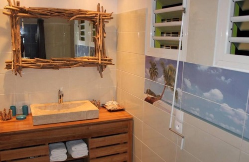 Saint-Francois Casa | Bungalow for 2 people with jacuzzi Majesty Palm