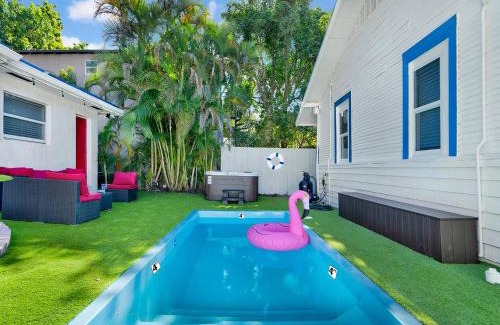 East Little Havana Casa | Bungalow House 6 Br Pool Little Havana