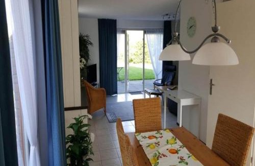 Breskens Casa | Bungalow in Breskens near Beach and Sea