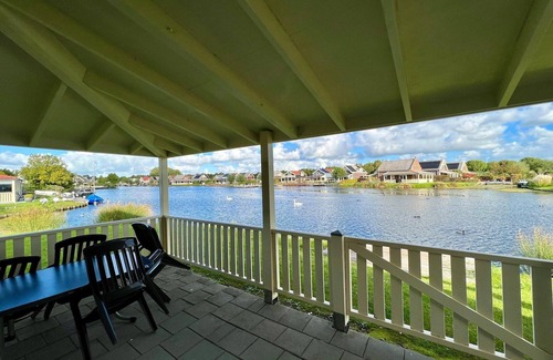 Municipality of Nissewaard Casa | Bungalow en Holanda junto al Agua y Sauna