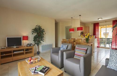 Lanzac Casa | Bungalow in Lanzac with Private Terrace