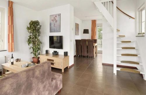 Municipality of Nissewaard Casa | Bungalow in South Holland with Private Jetty