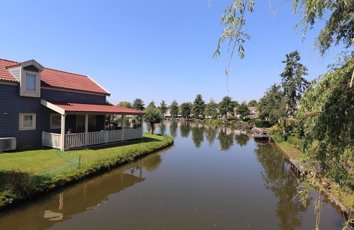 Municipality of Nissewaard Casa | Bungalow en Holanda del Sur con embarcadero