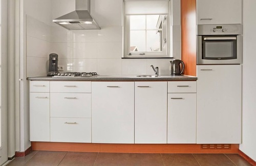 Municipality of Nissewaard Casa | Bungalow en Zuytland Buiten junto al agua