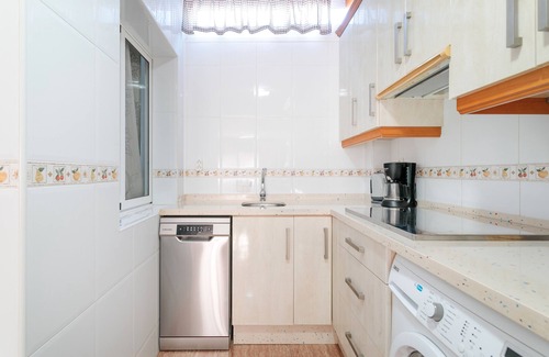 Santa Pola Casa | Bungalow 'Magnolias 20 En Santa Pola' con terraza privada, Wi-Fi y aire acondicionado