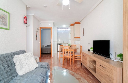 Santa Pola Casa | Bungalow 'Magnolias 20 En Santa Pola' con terraza privada, Wi-Fi y aire acondicionado