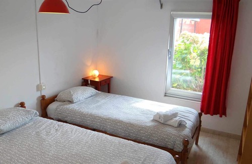 Larino Apartamento | Bungalow nr. 3 for 3 pers. next to beach