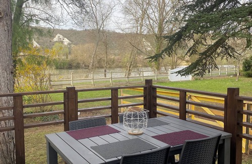 Moisson Casa | Bungalow on the banks of the Seine