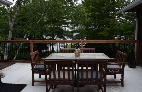 Dartmouth Casa | Bungalow on the Lake Charles Dartmouth HRM