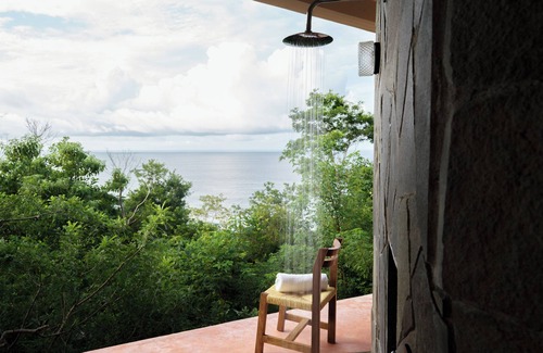 Santa Maria Tonameca Casa | Bungalow Premium Ocean View. A sanctuary to nourish the mind, body, and spirit.