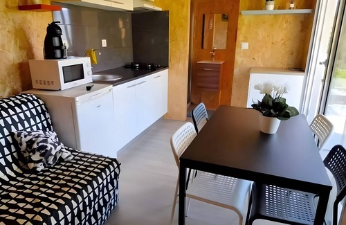 Ventosa Casa | Bungalow 'Quintinha Da Aldida' with Mountain View, Wi-Fi and Air Conditioning
