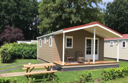 Uden Casa | Bungalow con terraza en Bedafse Bergen