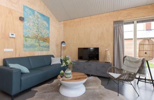 Akkrum Casa | Bungalow with a terrace near the Sneekermeer