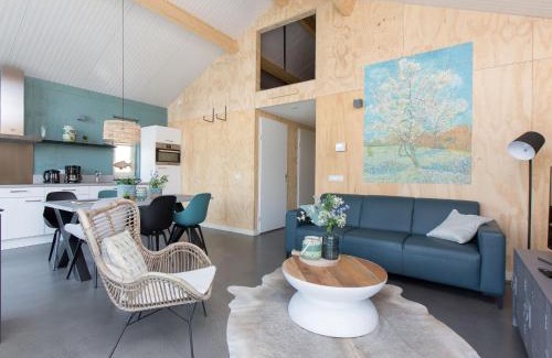 Akkrum Casa | Bungalow with a terrace near the Sneekermeer
