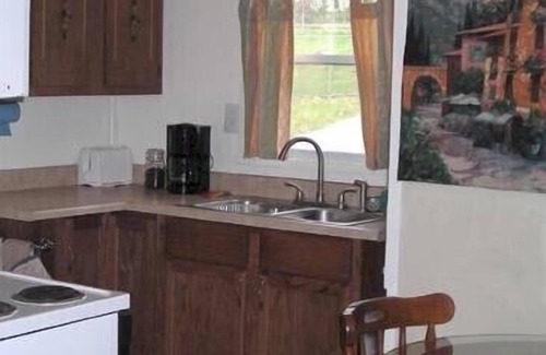 Youngwood Casa | Bungalow con citas de lujo, ¡Excelente precio!