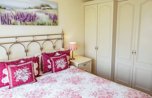 Alford Casa | 2 bedroom accommodation in Woodthorpe