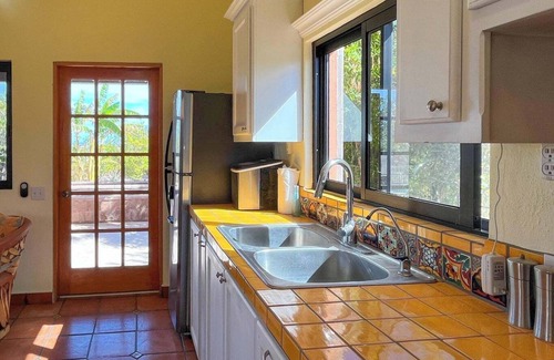 El Centenario Casa | Bungalow with pool in beautiful El Centenario, La Paz Baja California Sur