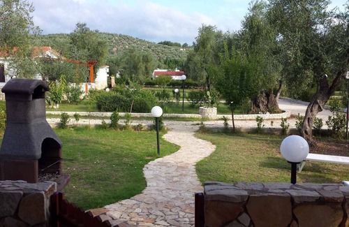 Chiesiola Casa | Casa vacacional con pileta y parrilla