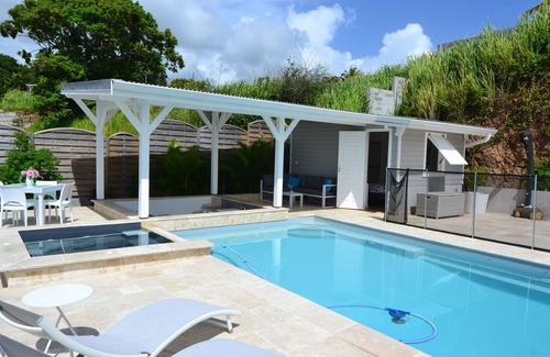 Circuit 1C1 Casa | Bungalow con piscina y jacuzzi