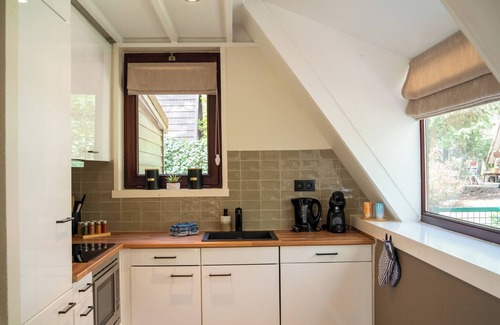 Rekem Casa | Bungalow with private outdoor sauna and stove
