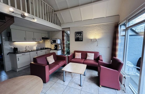 Municipality of Simpelveld Chalet De Esquí | Bungalowpark Simpelveld - Delta 154
