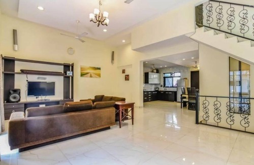 Tungarli Casa | Bungalows In Lonavala with Swimming pool, WiFi, fitness room