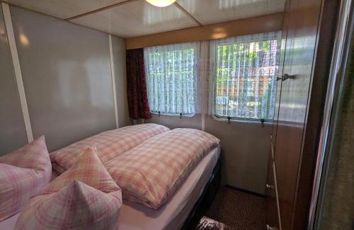 Samtens Apartamento | Bungalows mit DDR-Charme - im Herzen von Rügen