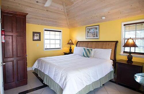 Chenay Bay Complejo | Bungalows On the Bay USVI
