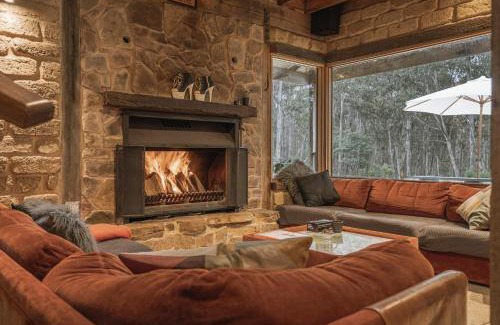 Tolmie Casa | Bunjil Hideaway