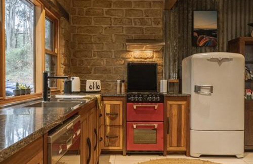 Tolmie Casa | Bunjil Hideaway