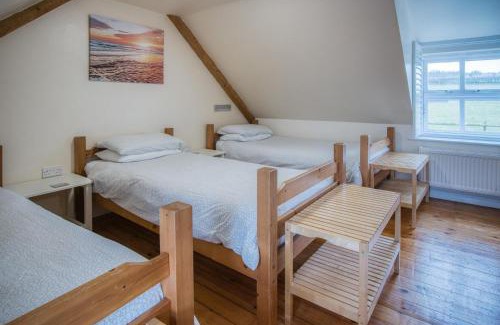 Llangennith Casa | Bunk House - 4 Bedroom - Llangenith