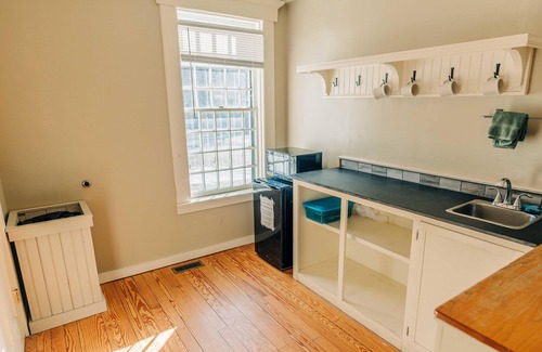 Bretton Woods Apartamento | Bunk in shared bunkroom with shared bathroom