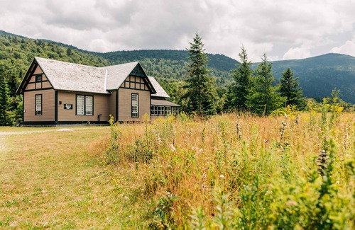 Bretton Woods Apartamento | Bunk in shared bunkroom with shared bathroom