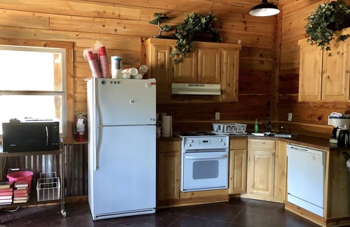 Athens Cabina | Bunk Room 2 / Campbell Cabin. Stay and Play on a Private Campground!