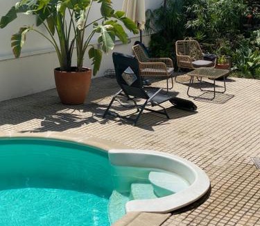 Charneca de Caparica e Sobreda Casa | Bunker 11 Surf House