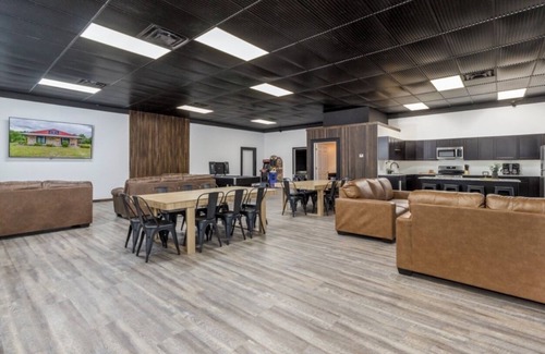 Lebanon Casa | Bunkhouse Near Bennett Springs State Park