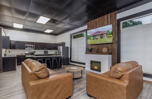 Lebanon Casa | Bunkhouse Near Bennett Springs State Park