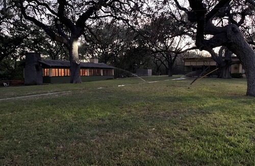 Sabinal Casa | Bunkhouse with Private Staircase to 6ft Deep Frio River Heavenly Clear Water