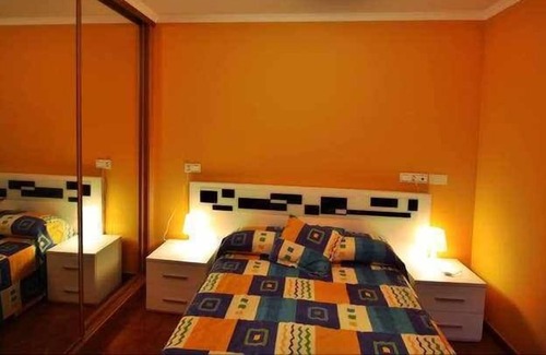 Malpica de Bergantinos Apartamento | Ref. 11273 Comfortable and nearby everything.
