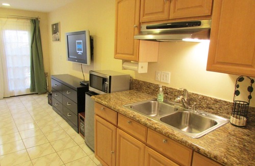 Burbank Apartamento | Estudio de Burbank Hills con entrada privada en una zona preciosa