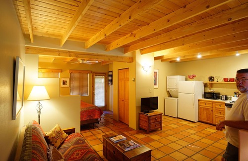 Taos Casa | Burch Street Casitas Hotel Taos