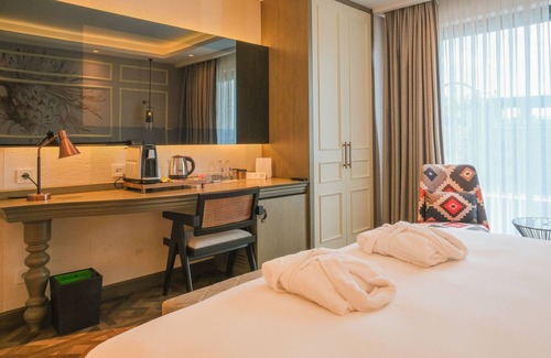 Karakoy Hotel | Burdock Hotel Istanbul, Autograph Collection