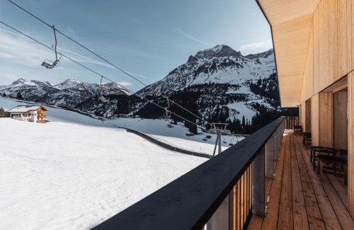 Zug Cama Y Desayuno | Burgi's - Adults only