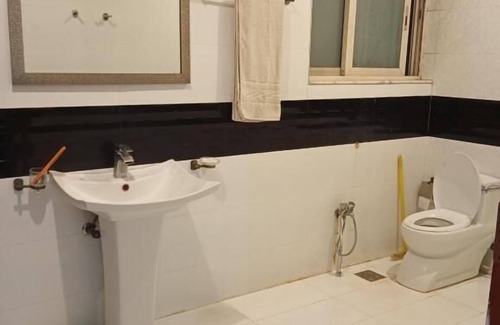 Faisalabad Hotel | BURHAN CENTRE