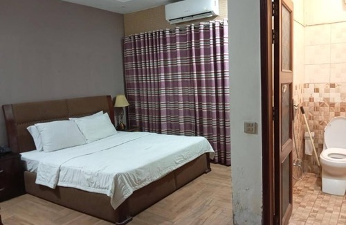 Faisalabad Hotel | BURHAN CENTRE