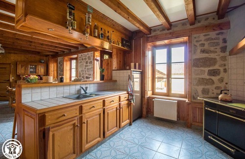 Saint-Romain Casa | Buriane - Saint-romain
