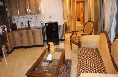 Murree Hotel | Burj A Zafar