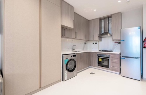 Dubai Sports City Apartamento | Burj Dreams - Luxe Studio Stay