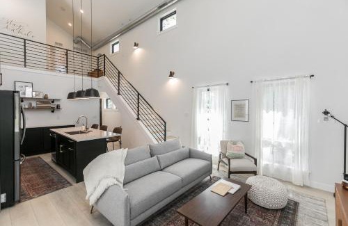 Cedar Rapids Casa | Burnett Cottage - OG