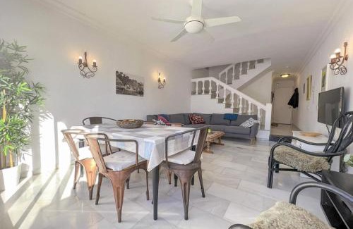 Nerja Casa | Burriana Casa Playa